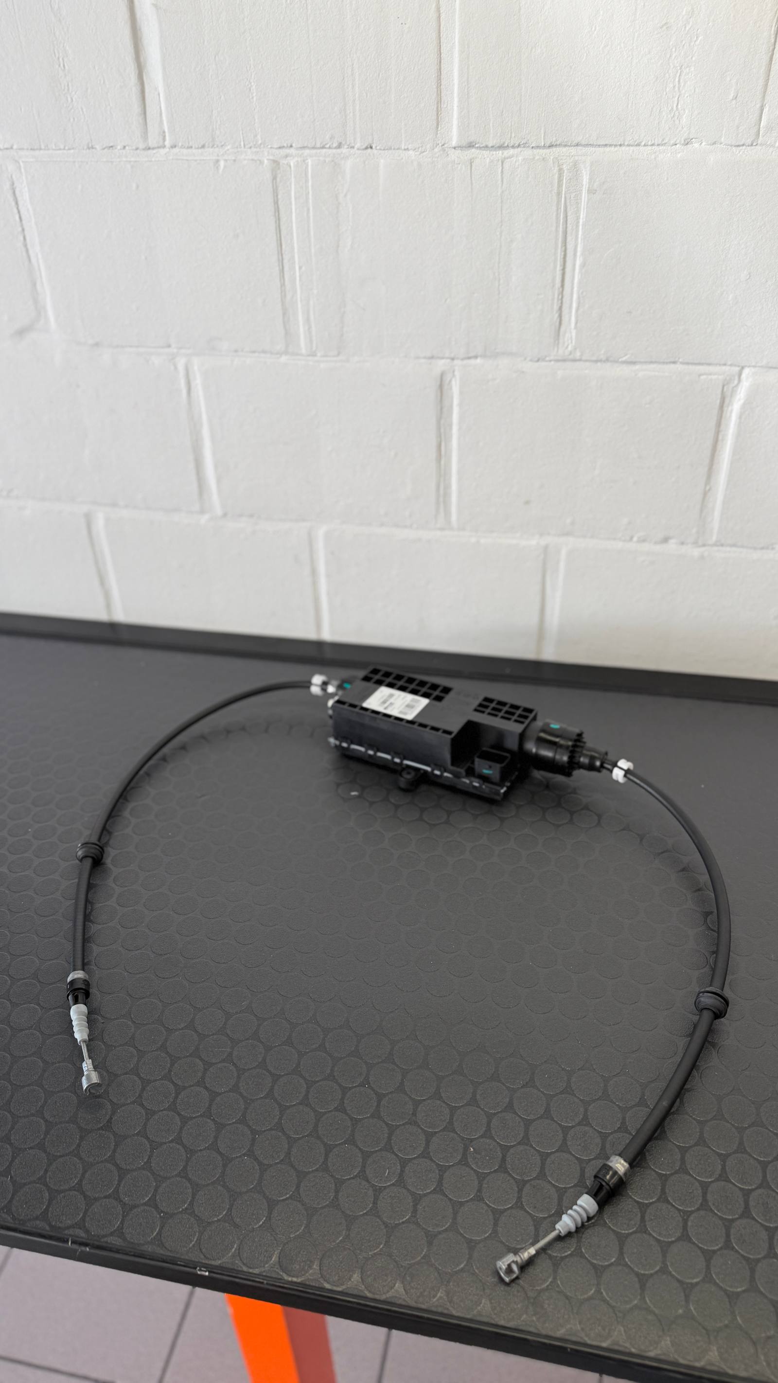 Module de frein de stationnement électrique