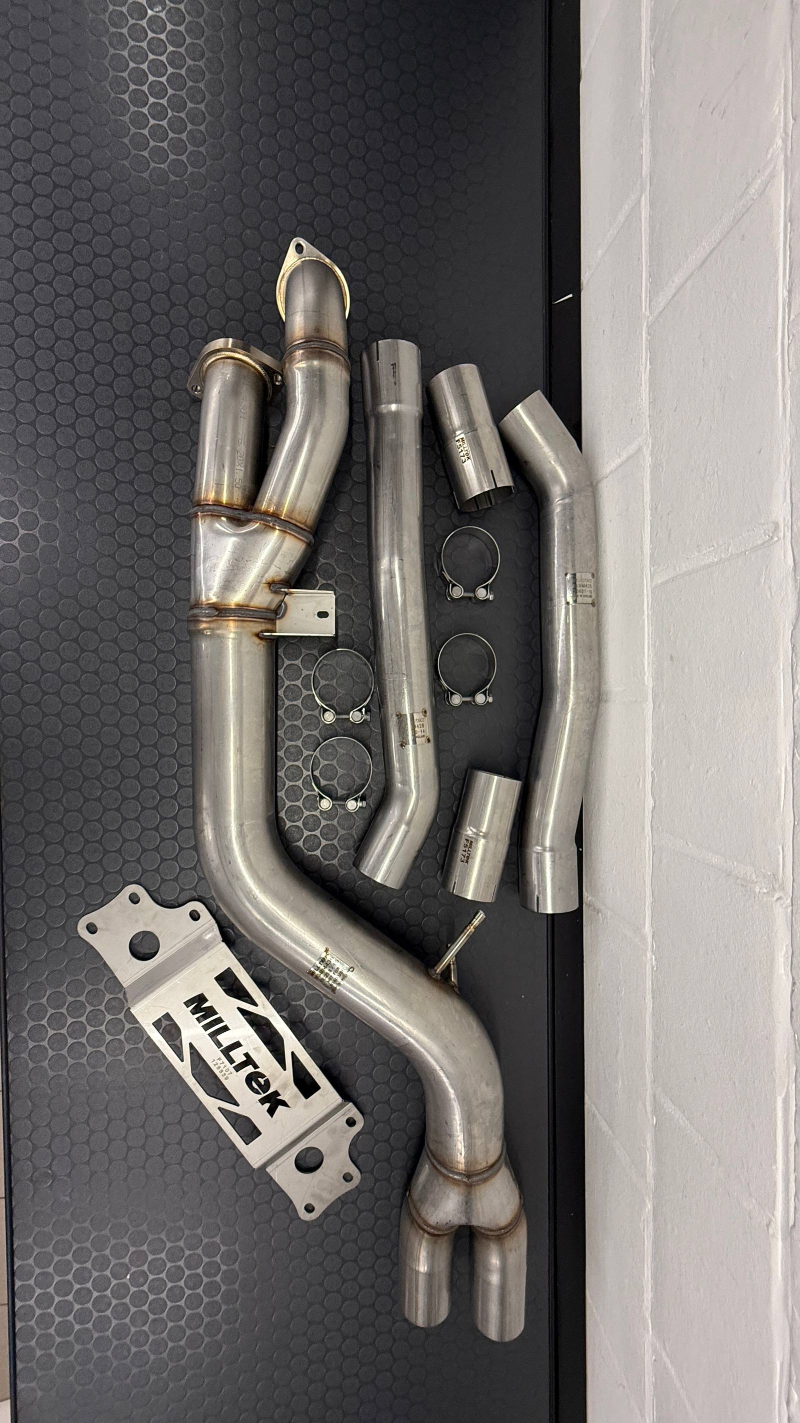 Mid Pipe Single Milltek